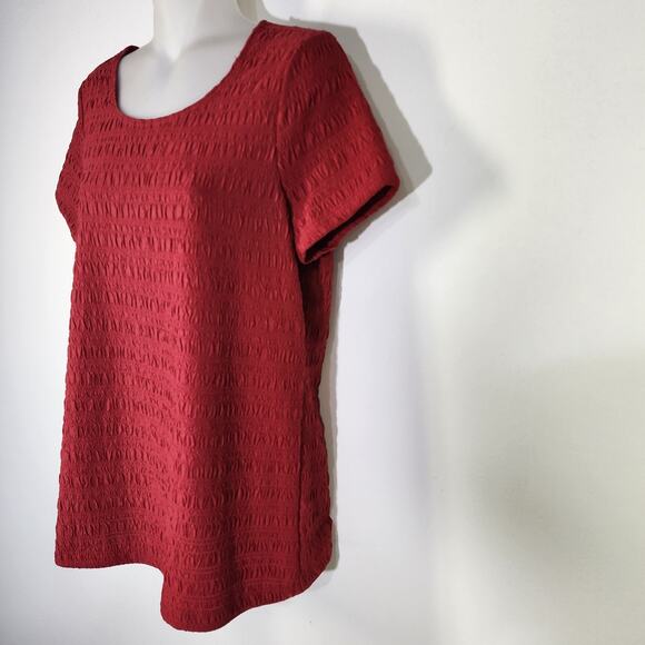 East 5th Womens Top Textured Stretch Red Blouse Short Sleeve Round Neck Medium - Picture 5 of 9